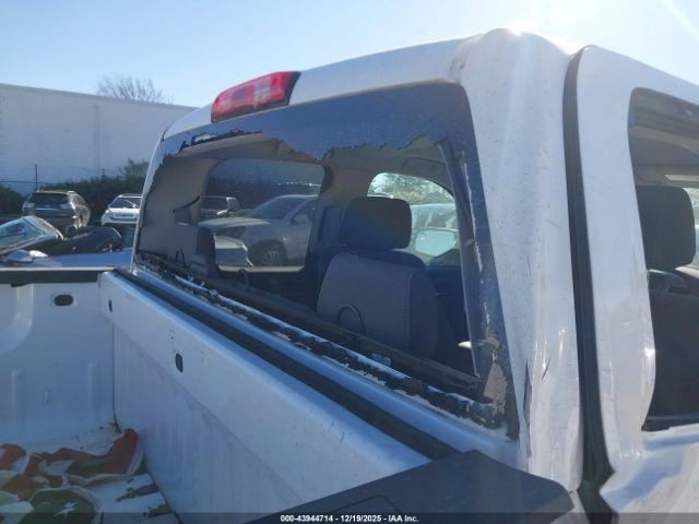 SILVRDO15 2017 Glove Box 4940497