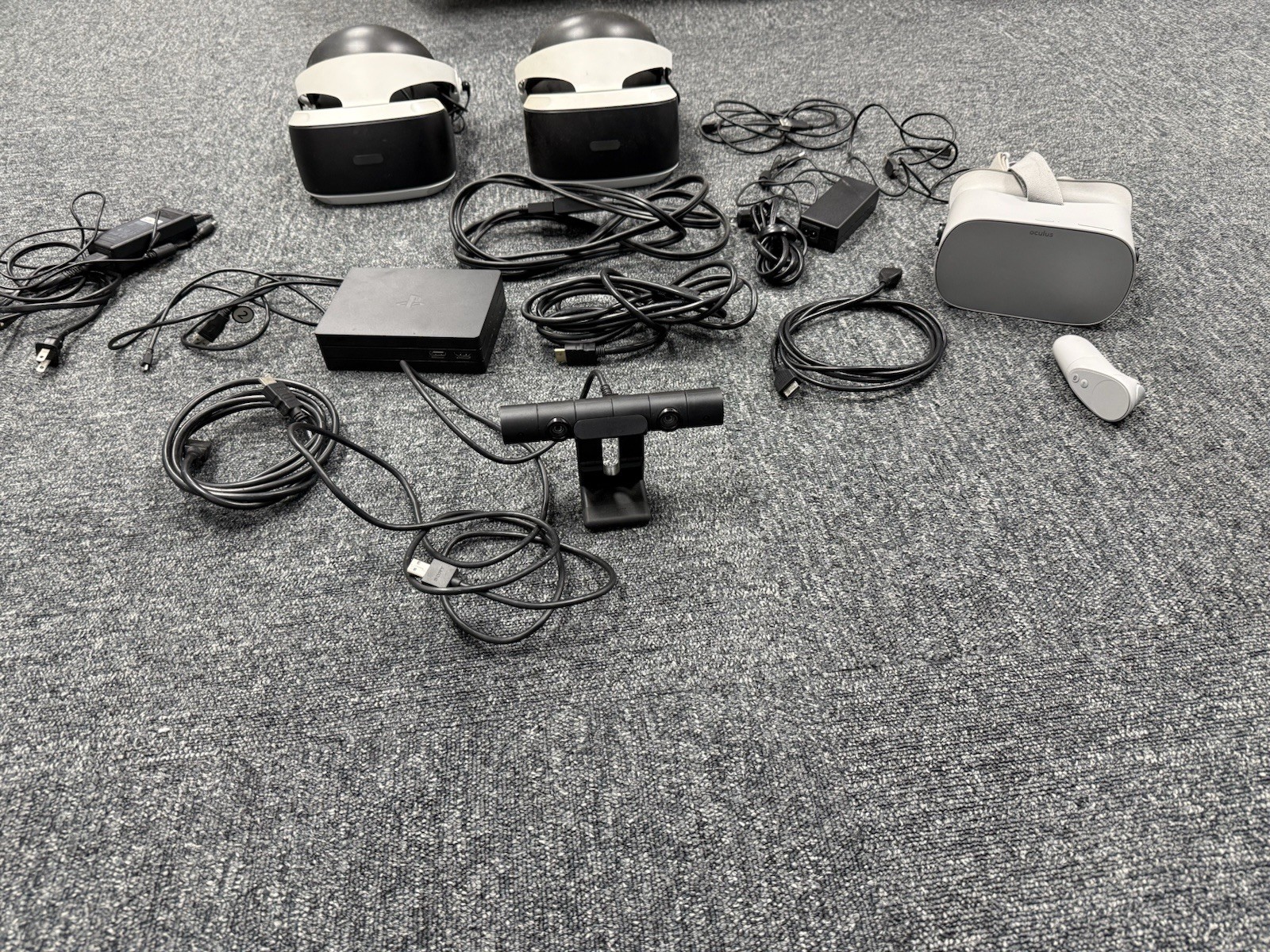 Lot of PlayStation 4 VR PSVR Headsets + Camera + Processor + Cables – UNTESTED
