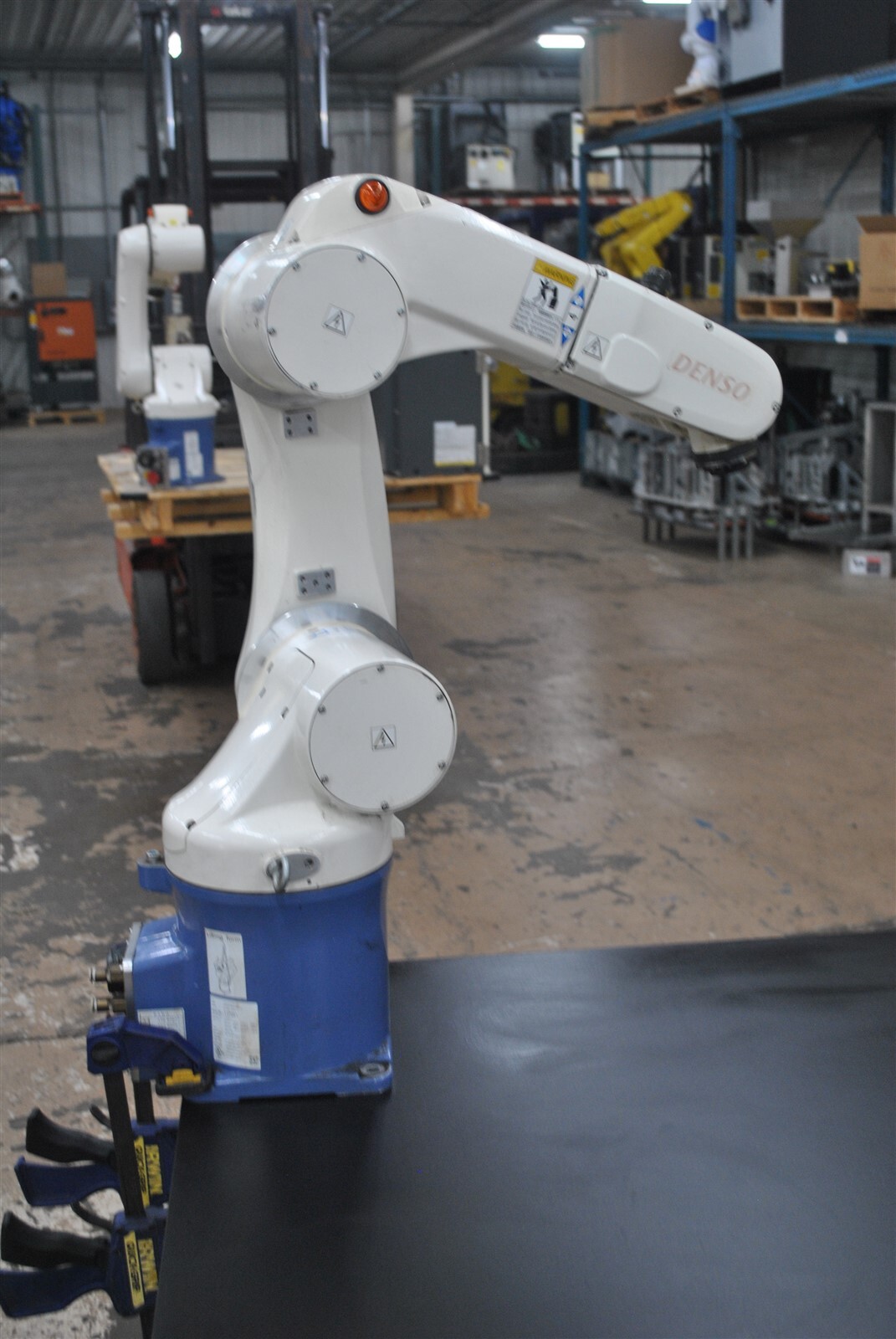 Denso Industrial 6 Axis Robot For Parts Model No. VS-6577M-BW-UL