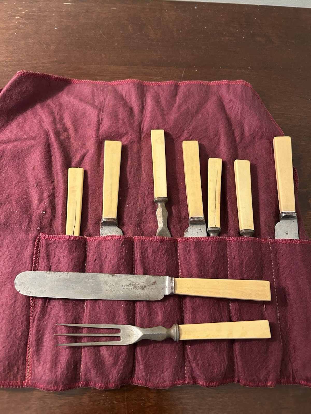 VR FROST ASKHAM & MOSFORTH Complete Set Of 4 Bone Handle Forks/Knives (+ 1 Fork)