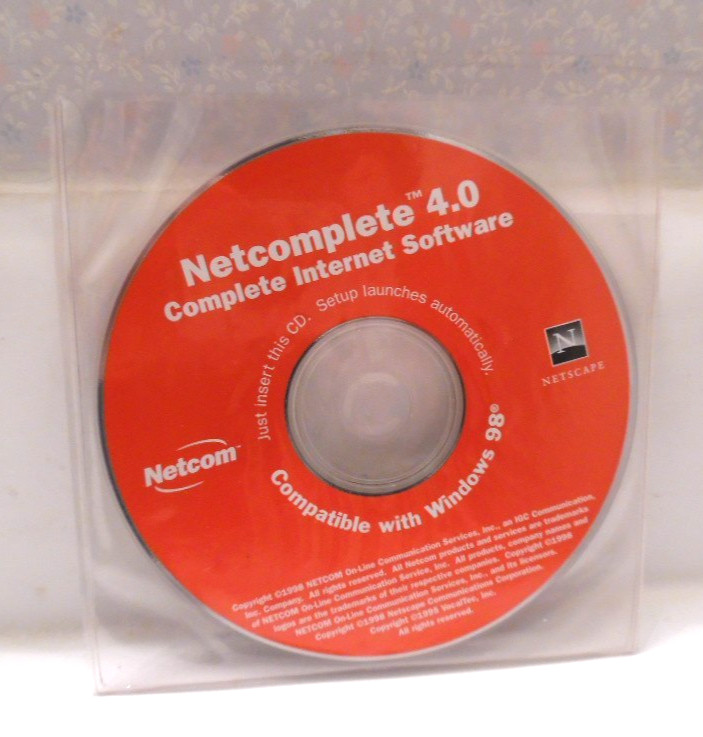 7 Vintage Internet Service Software CDs - SWBell, Netcomplete, Internet Explorer
