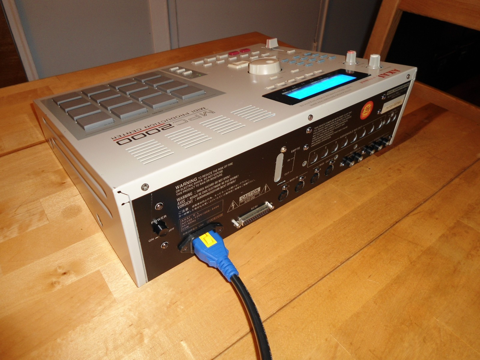 Fully Serviced Akai MPC 2000 w/USB Floppy Emulator 32MB RAM & Sample Kits