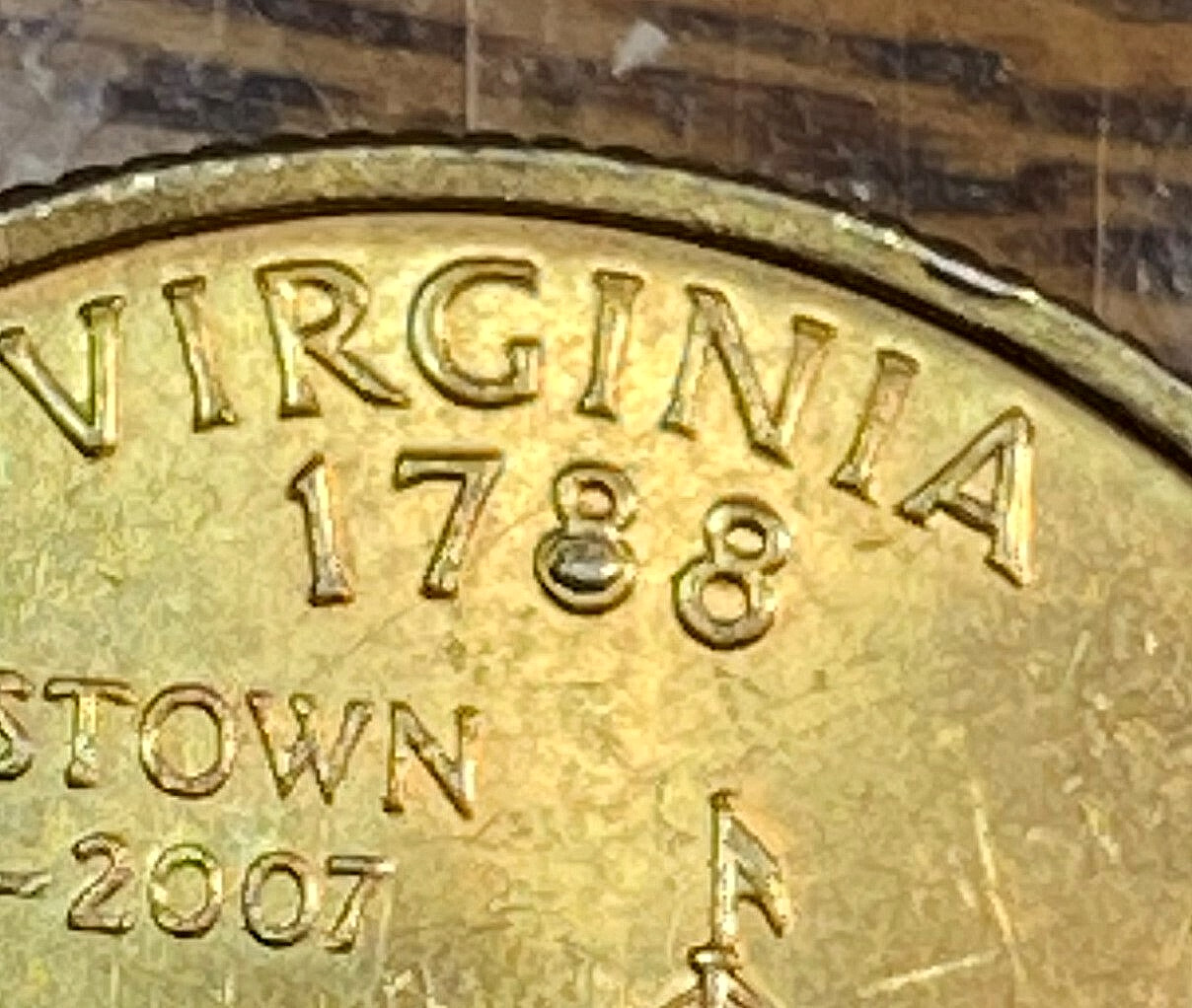 2000 Virginia Quarter Choice Uncirculated Obvious Die Break Nice Gold Tone CHRC