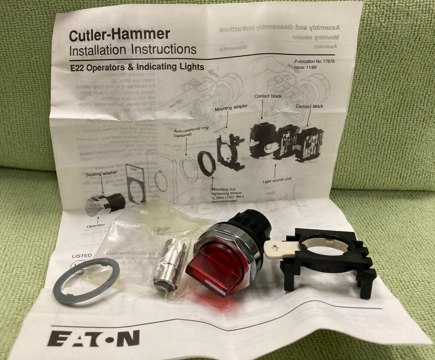 Cutler Hammer E22S Illuminated Knob Selector Switch 3 Position