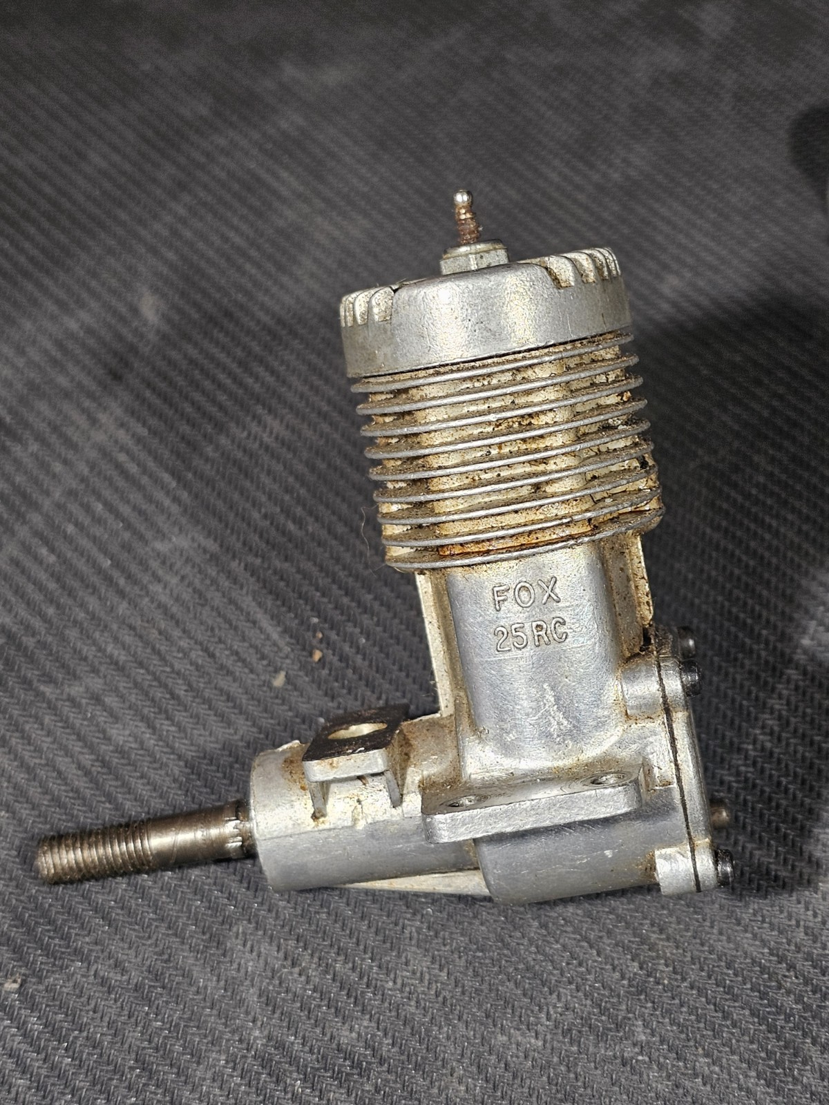 Fox .25 RC Model Airplane Engine  *FOR PARTS*