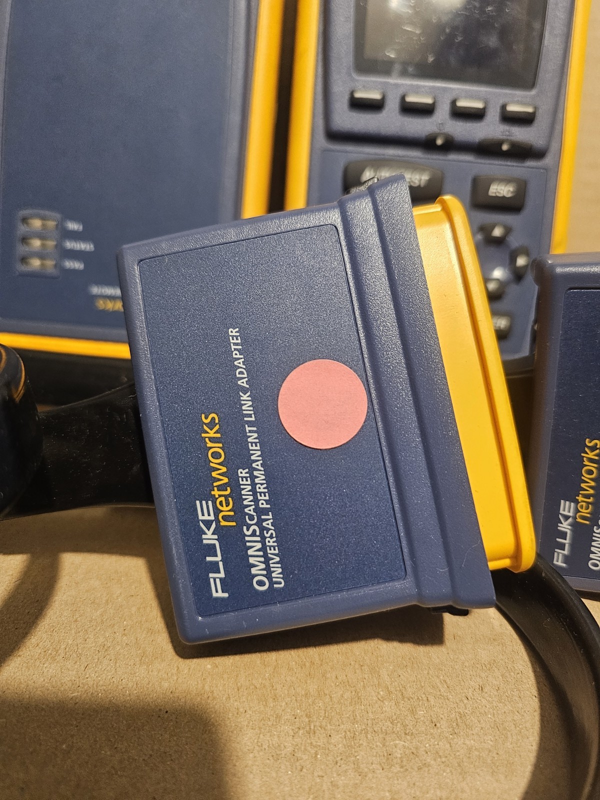 Fluke Networks OMNIScanner 2 Cat5 Cat5e Cat6 Certifier Tester Cable Analyzer V