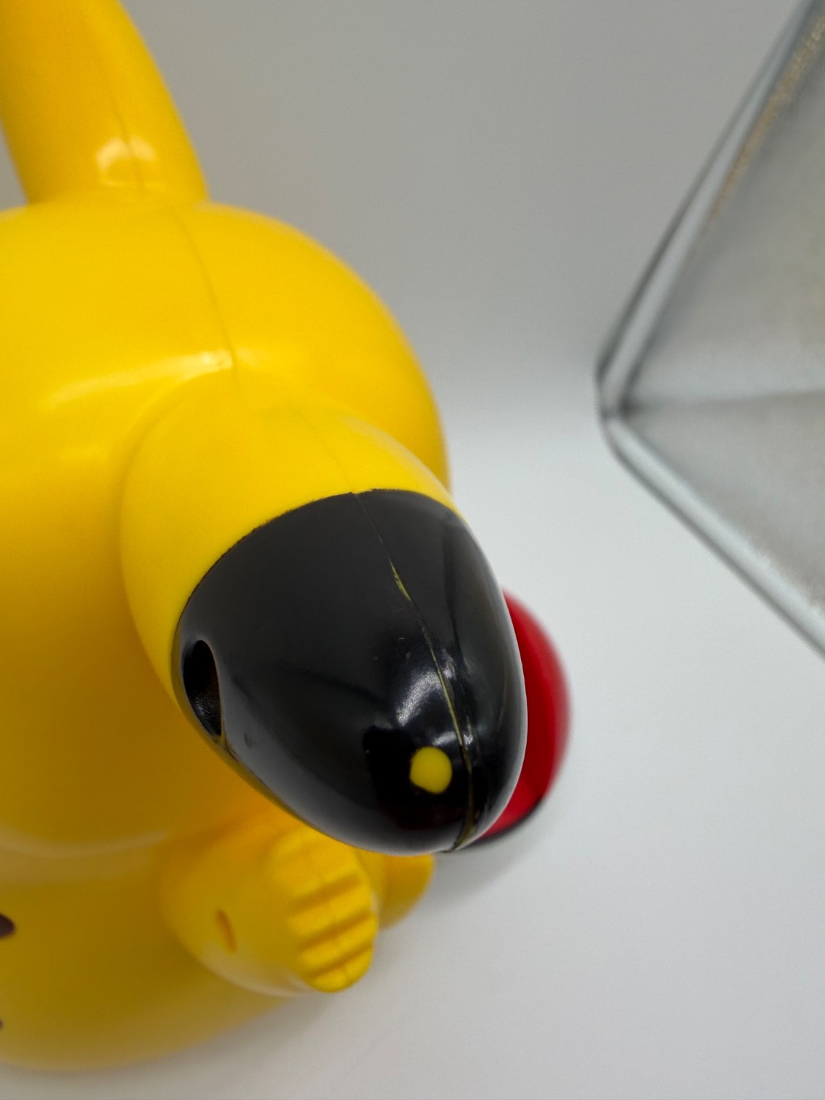 Pokémon Nintendo DSi Pikachu Charge Stand