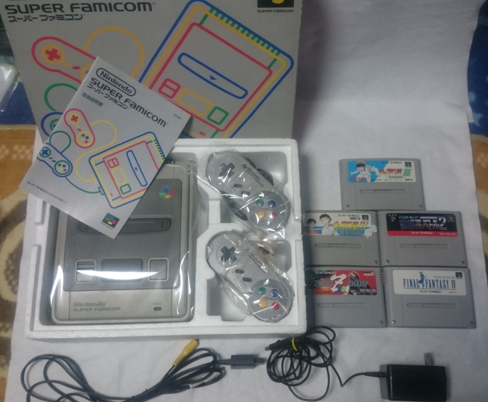complete! 5Games+Nintendo Super Famicom Console System Boxed  Ship Free!