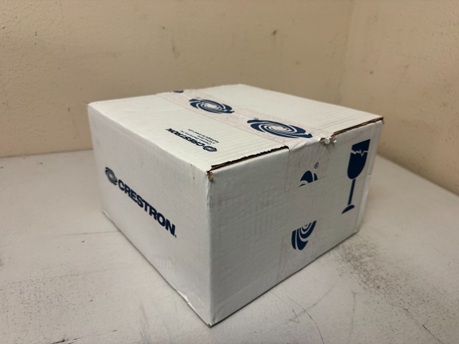 Crestron 8 Channel Dimmer Module (CLX-2DIM8) OPEN BOX