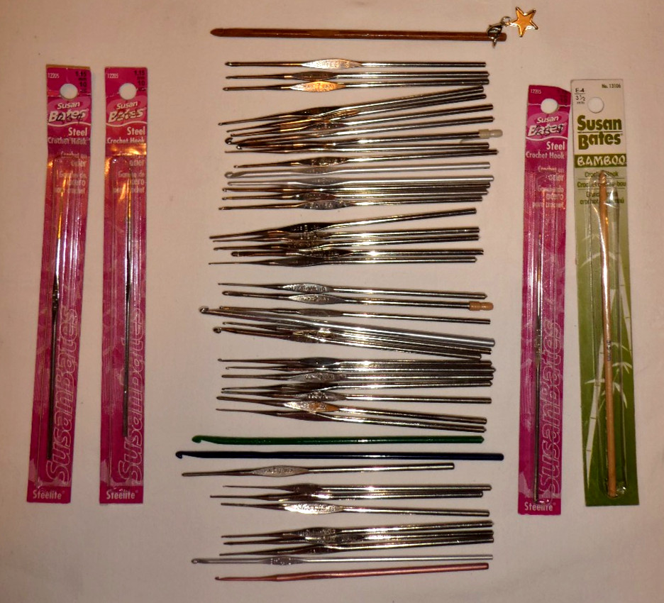 Lot of 49 Mixed Crochet Hooks  Boye Susan Bates Milward & MORE v4