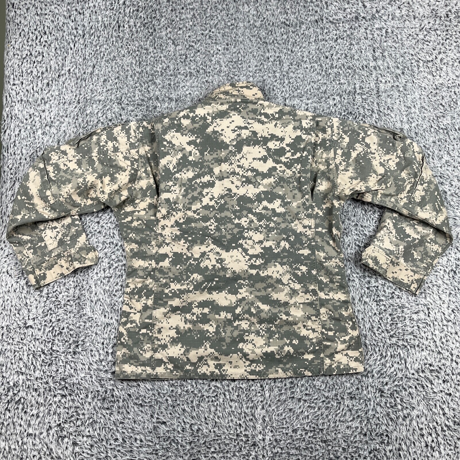 US Army Combat Uniform Coat Mens Medium Digital Camouflage Ripstop Cargo Jacket