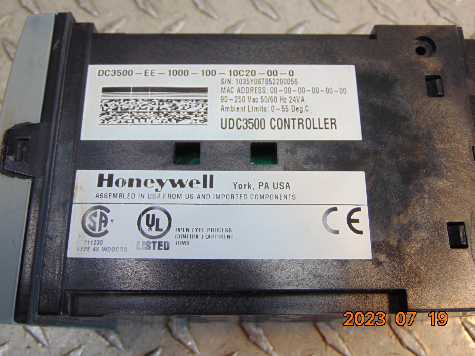 HONEYWELL DC3500-EE-1000-100-10C20-00-0 UDC3500 DIGITAL TEMPERATURE CONTROLLER