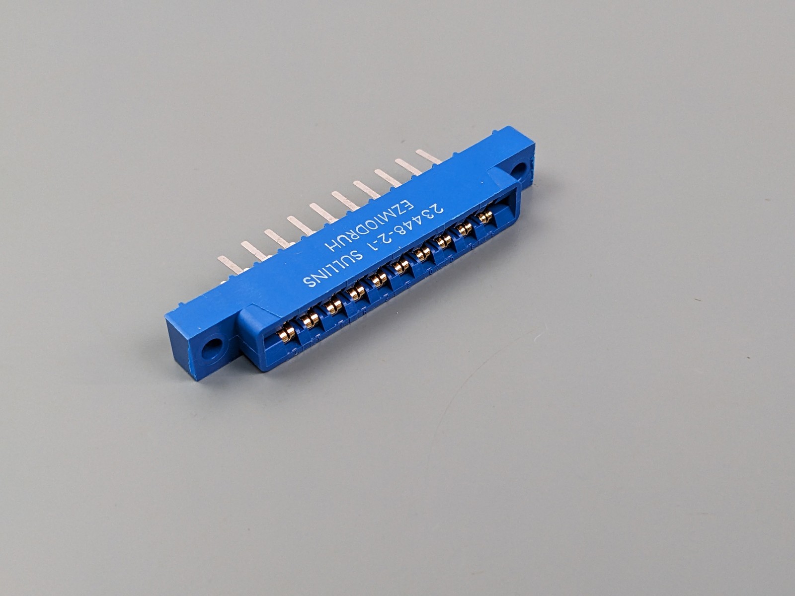 (2) EZM10DRUH Card Edge Connectors, 0.2in spacing, 20 Pin PCB Mount, Sullins