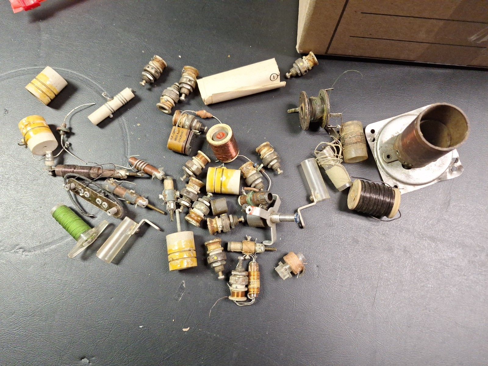 Mixed lot of new and used antique radio IF RF Antenna Coils