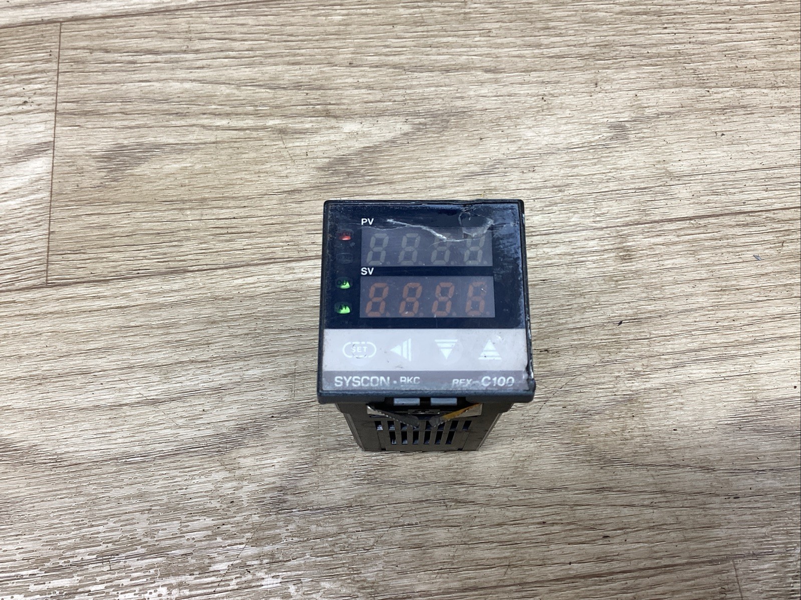 (READ) Syscon Temperature Controller REX-C100 98D07182 219-232-3900 #824L66