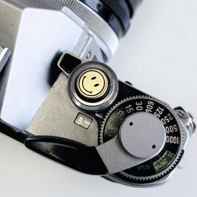 CAMERA SHUTTER RELEASE BUTTON - SMILE GOLD BRASS BUTTON FOR LEICA CANON NIKON