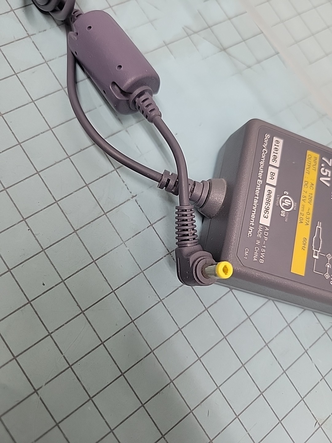 Offical Sony play station 1 AC adapter Scph-113