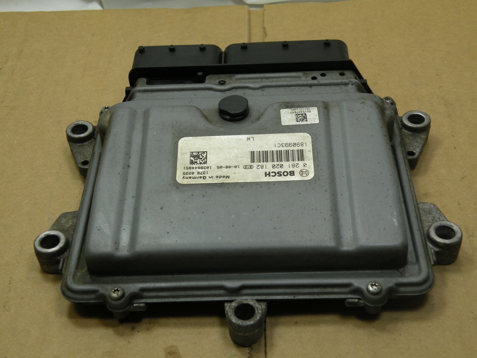 Bosch 1890993C1 Engine Control Module, Bosch p/n:- 0281020182 ECM