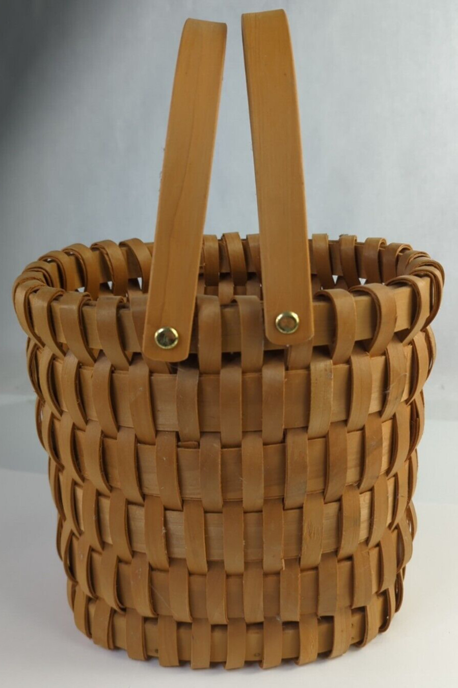 Woven Basket with Hinged Handles, Oval 9x9