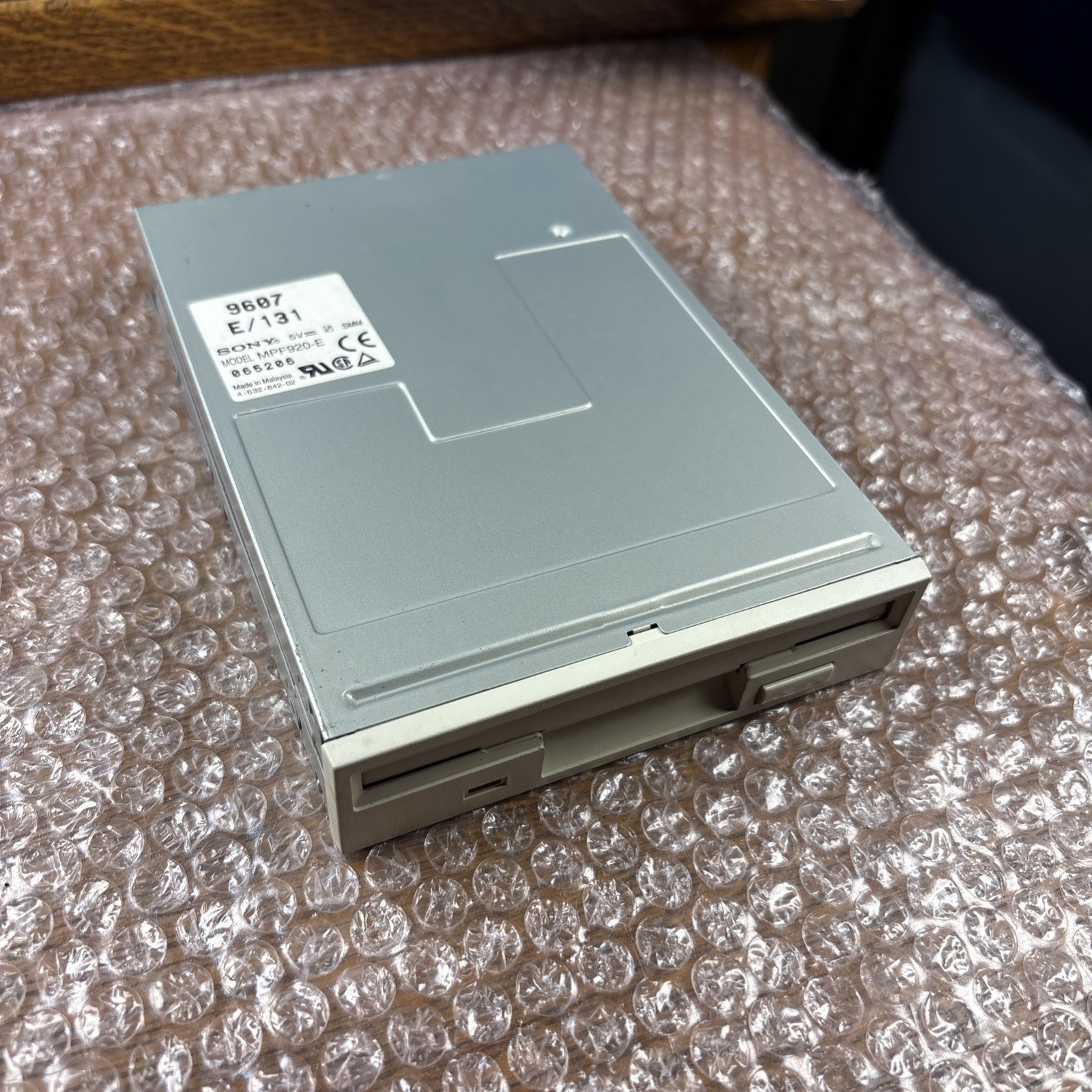 Sony MPF920-E 3.5" 1.44MB IDE folppy disk drive