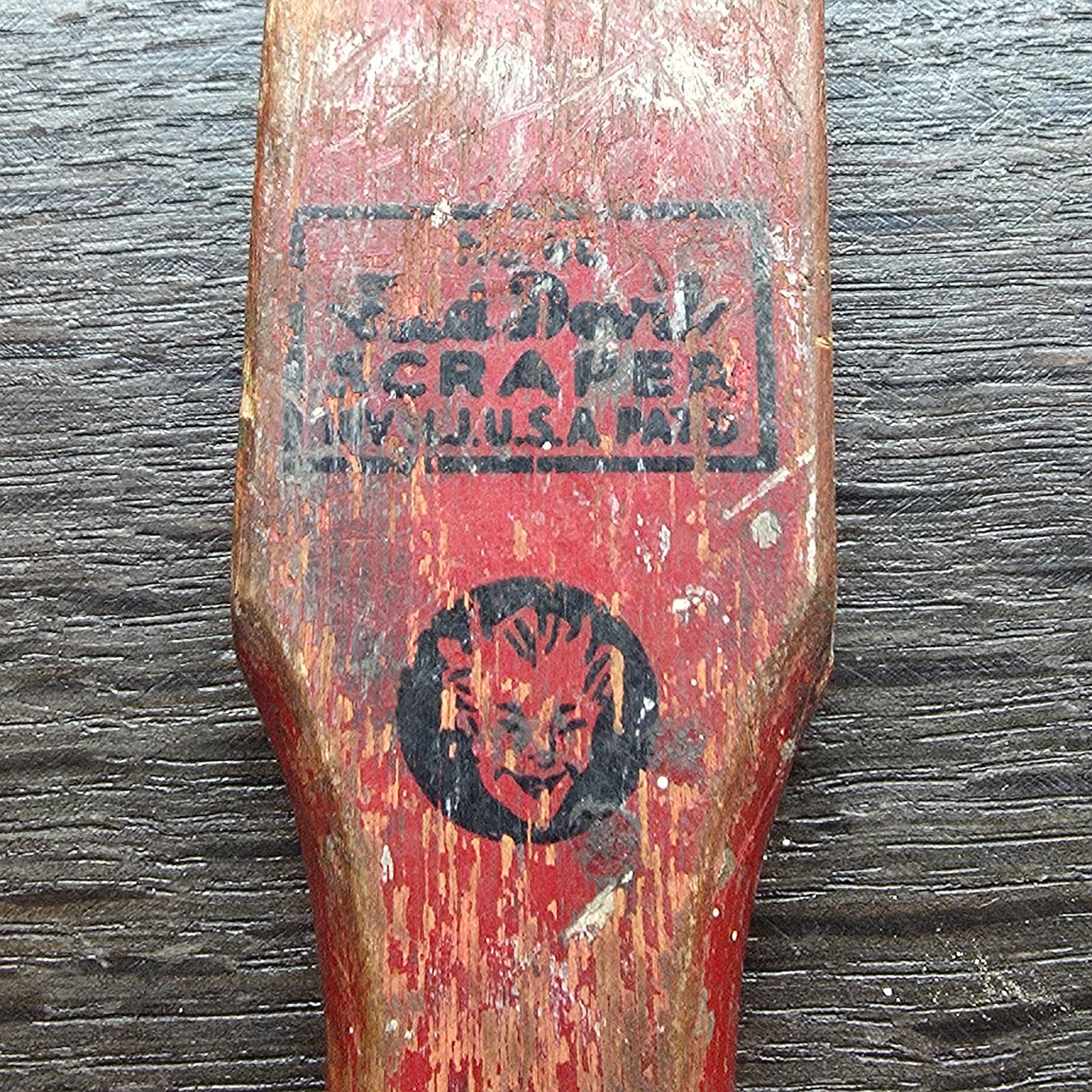 VINTAGE RED DEVIL WOOD HANDLE PAINT SCRAPER AND GLASS CUTTER