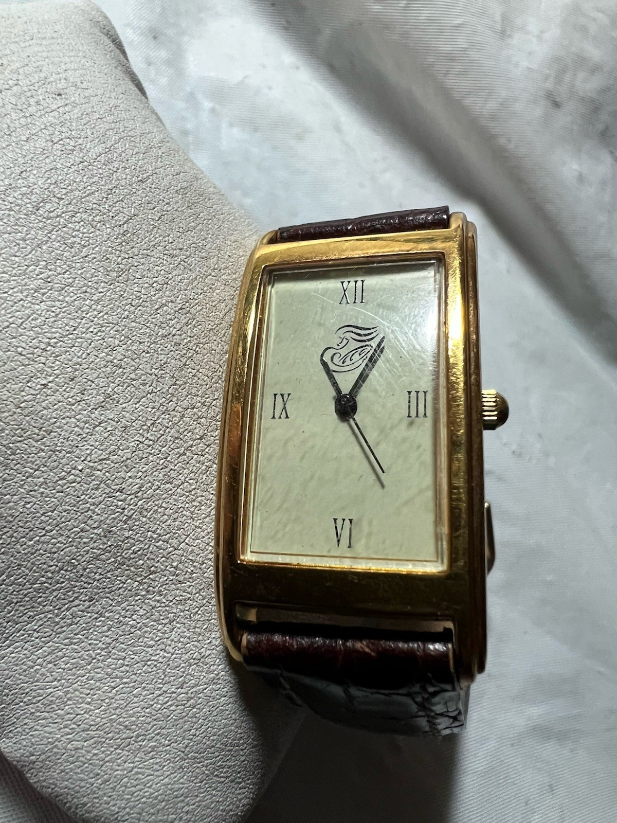 M.C&T Europa, TANK,since 1982, Japan, Gold Plated Case, Brown Leather, ladies Wa