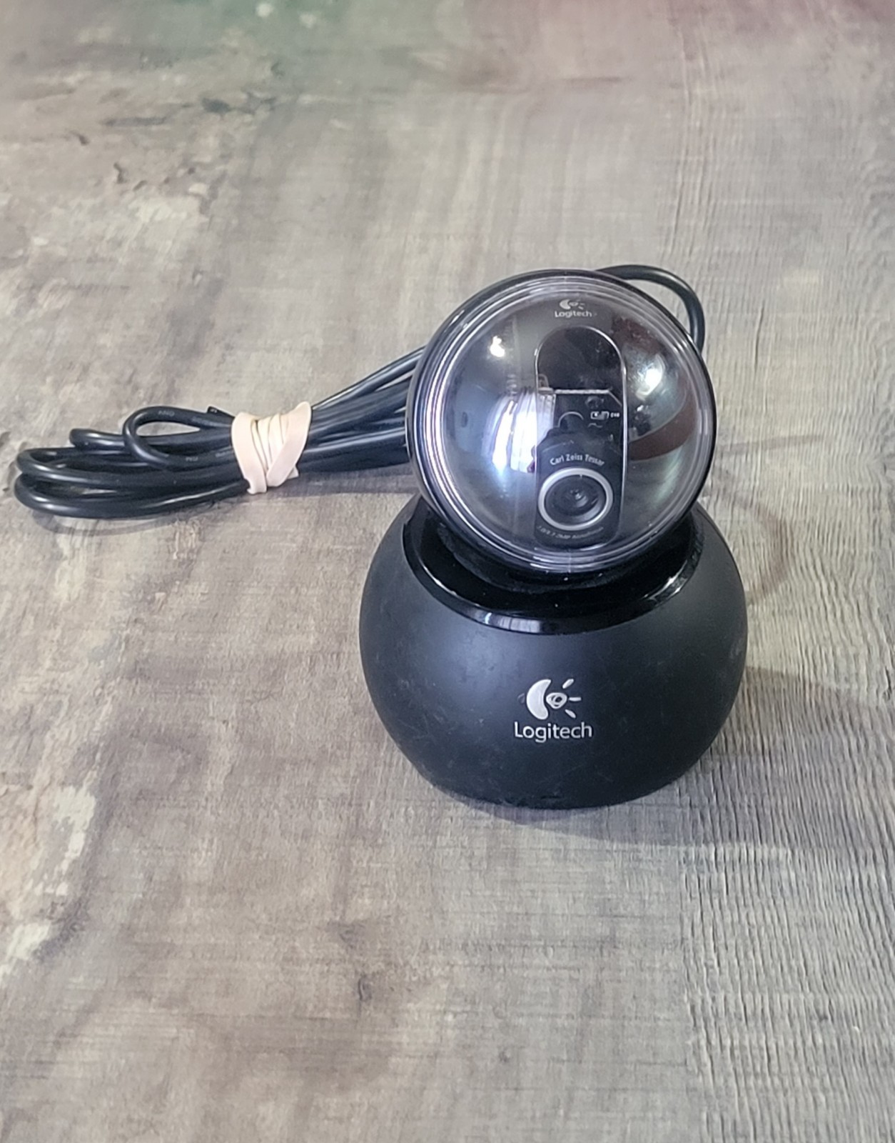 Logitech Carl Zeiss Tessar 2.0/3.7 2MP Autofocus USB Webcam