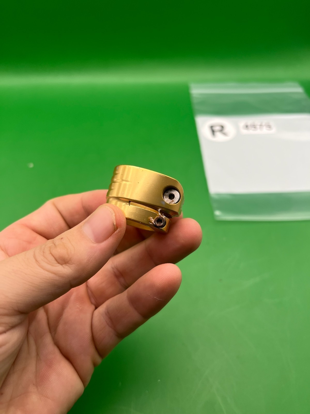 Gold Bob Long G6R Feedneck
