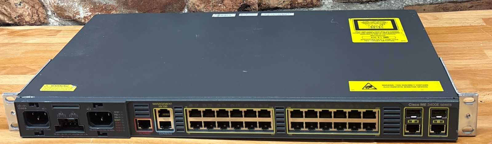 Cisco ME-3400E-24TS-M 24-Port Managed Gigabit Ethernet Switch