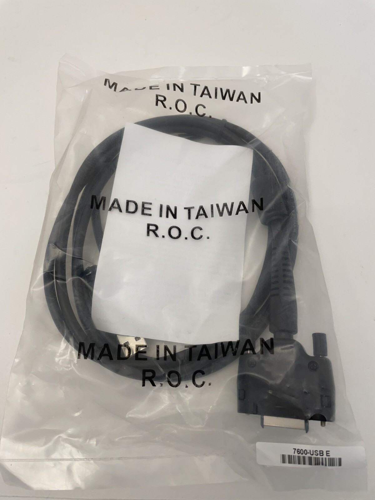 7600-USB E CHARGING AND COMMUNICATION CABLE FOR DOLPHIN 7600  A1-1 New