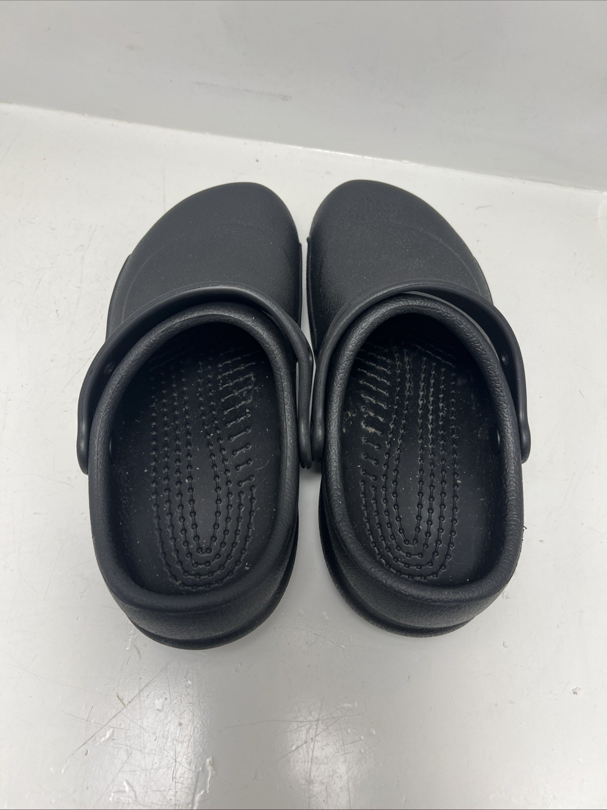 Crocs men 5/ woman 8 black