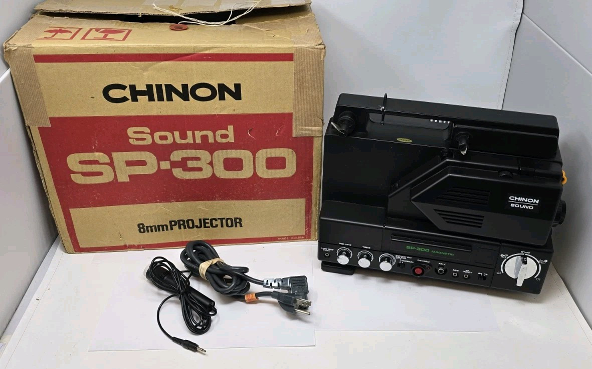 Vintage Chinon Sound Motion Picture 8mm Projector SP-300 For Repair Working