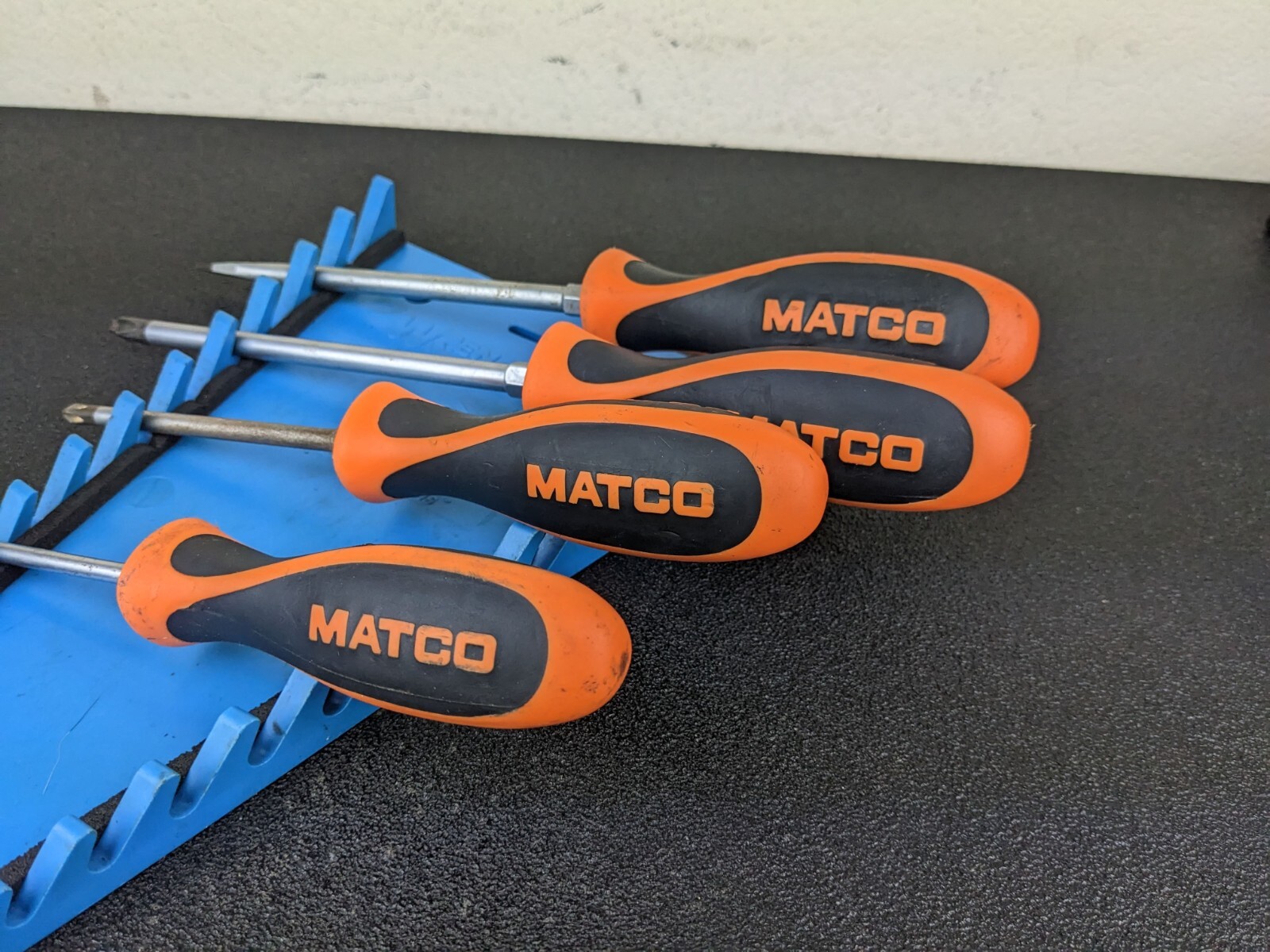 #bj306 Matco Tools 4 Piece Orange Screwdriver Set