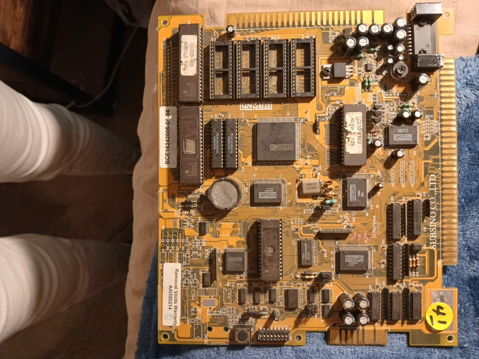 Subsino Queen Bee 8-Liner Arcade PCB (Tested)