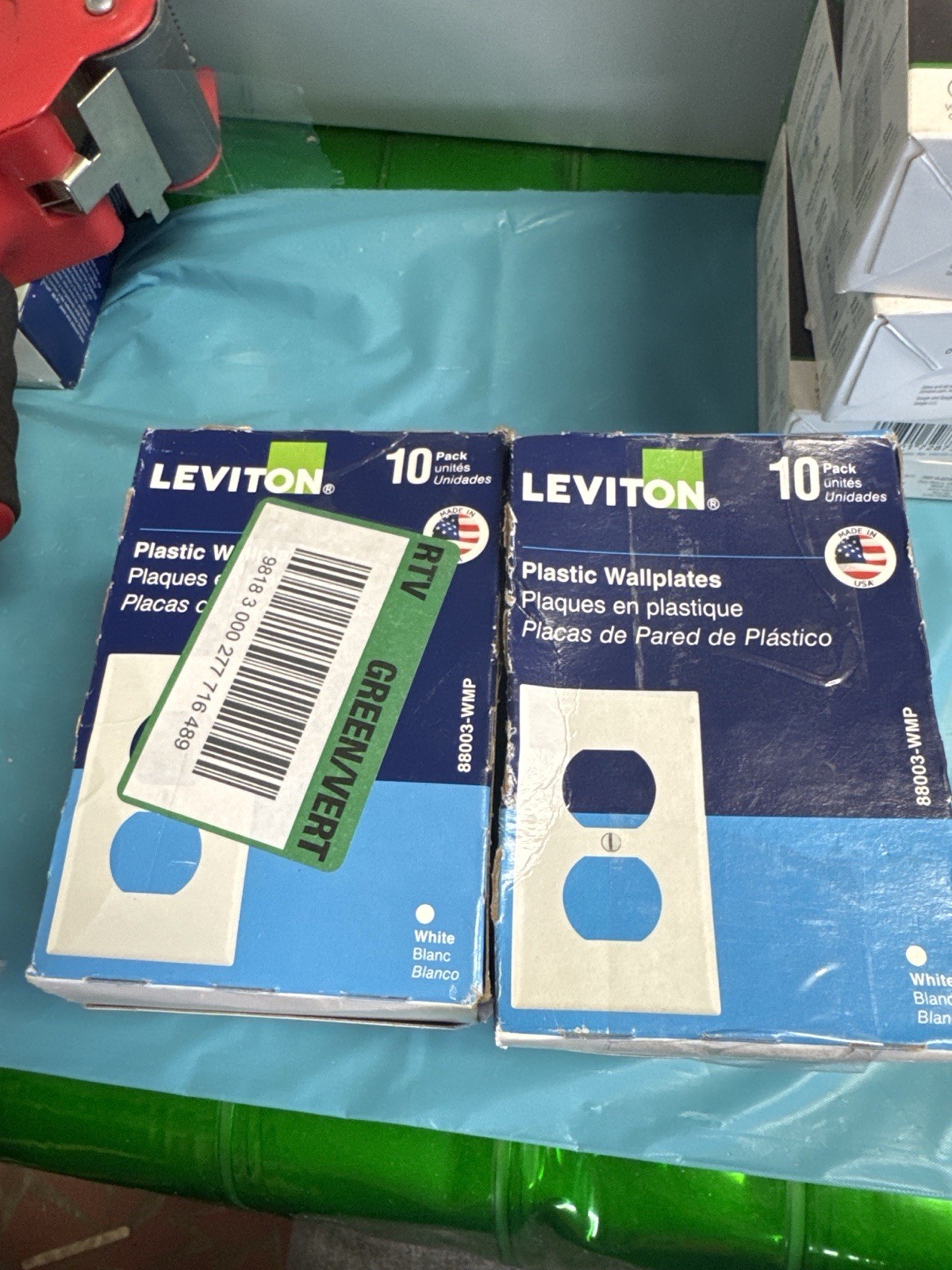 Leviton 88003-WMP Duplex Wall Plates White 20 Pack Open Box