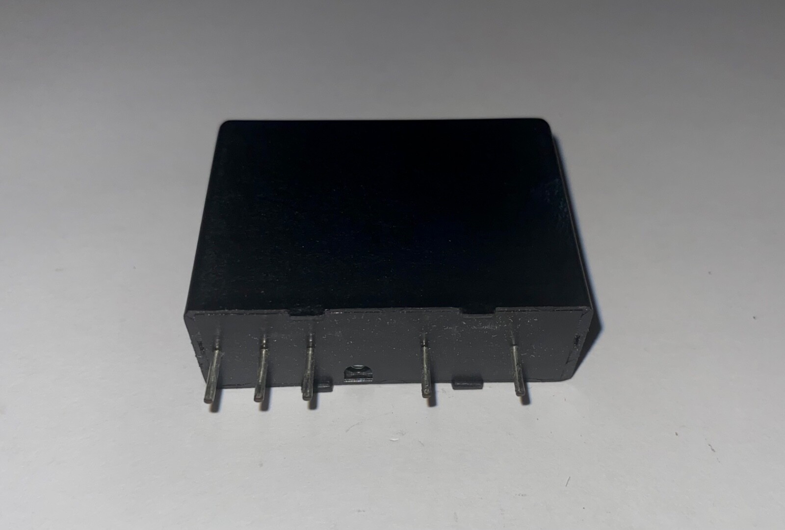 (1) Crydom 6422 Buffered Inverting Solid State Relay 24-280vac control with +5v