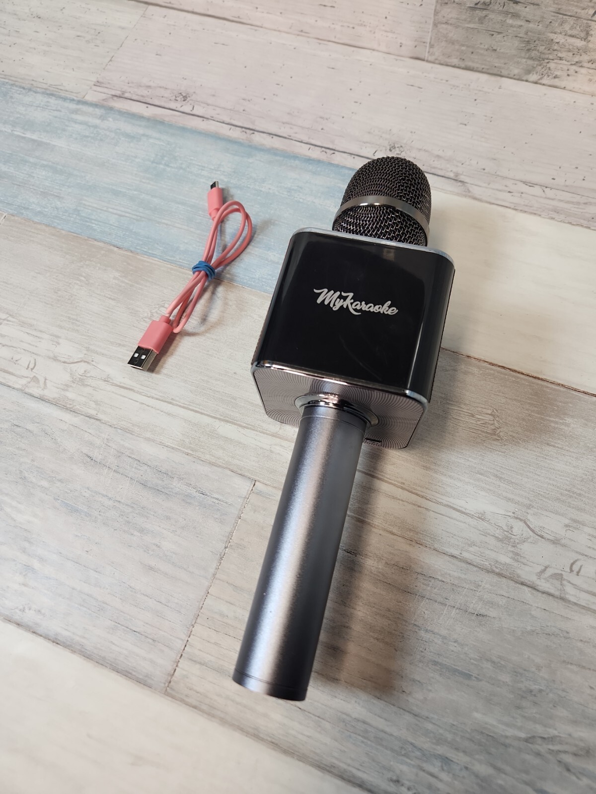 Mykaraoke Bluetooth Pro Microphone Speaker (Broken Charging Port)