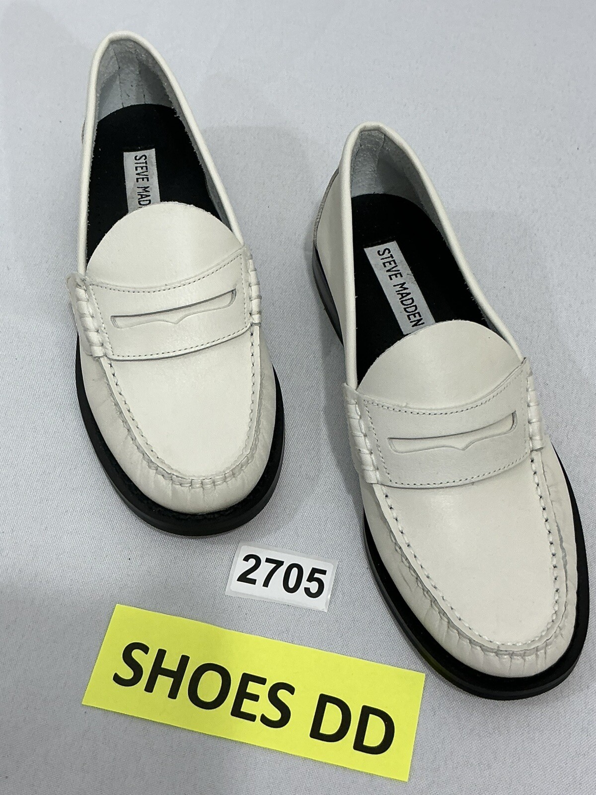 Womans Steve Madden Size 5 M Kingston White Leather Penny Loafers NWOT