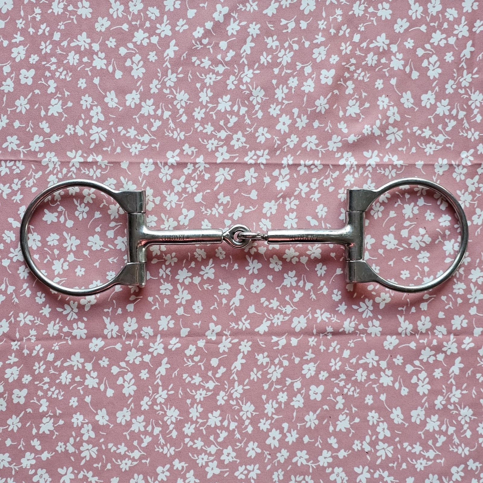 Robart Pinchless Bit Offset D Ring Snaffle Horse