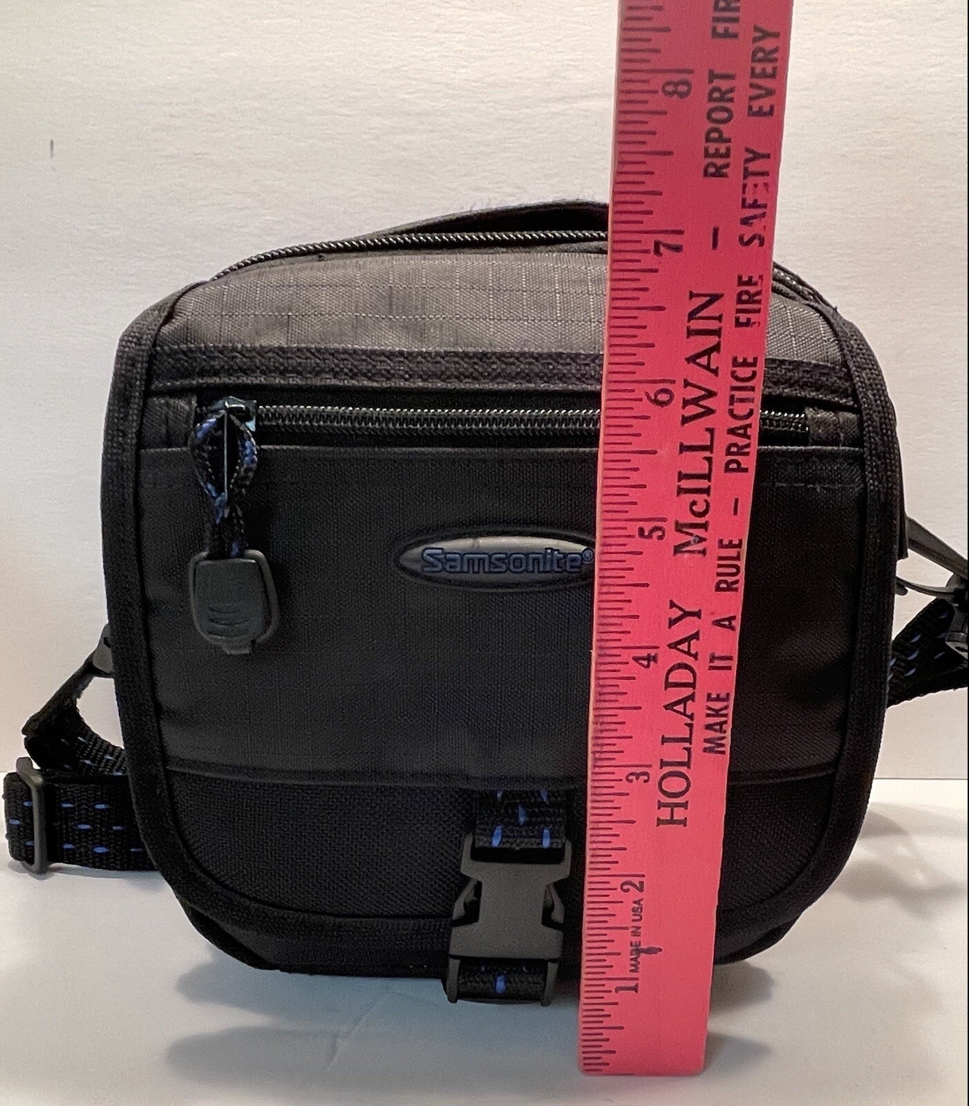 Samsonite Camera Bag Black Adjustable Shoulder Strap Preowned