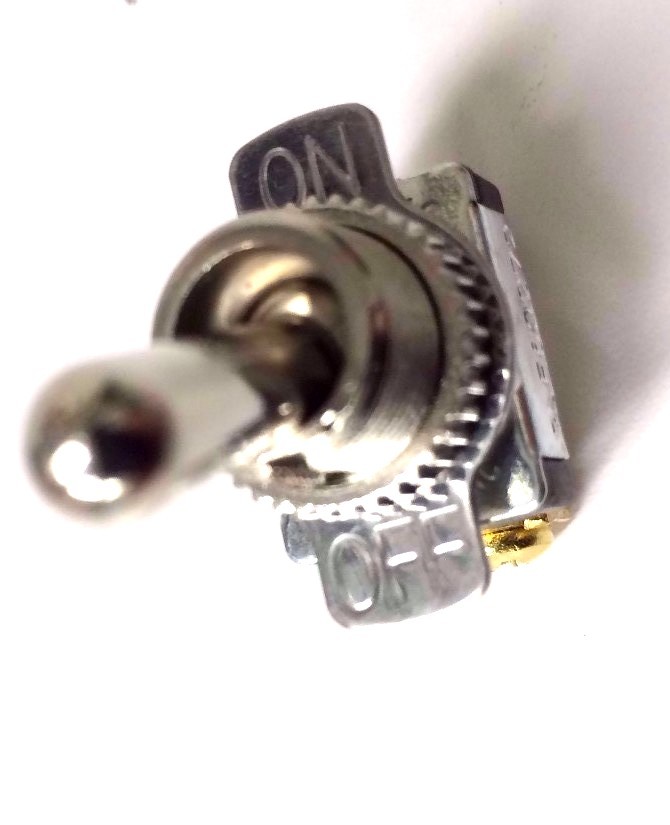 UNIVERSAL OFF ON 2 WAY TOGGLE SWITCH chopper bobber cafe hd 12v power ignition