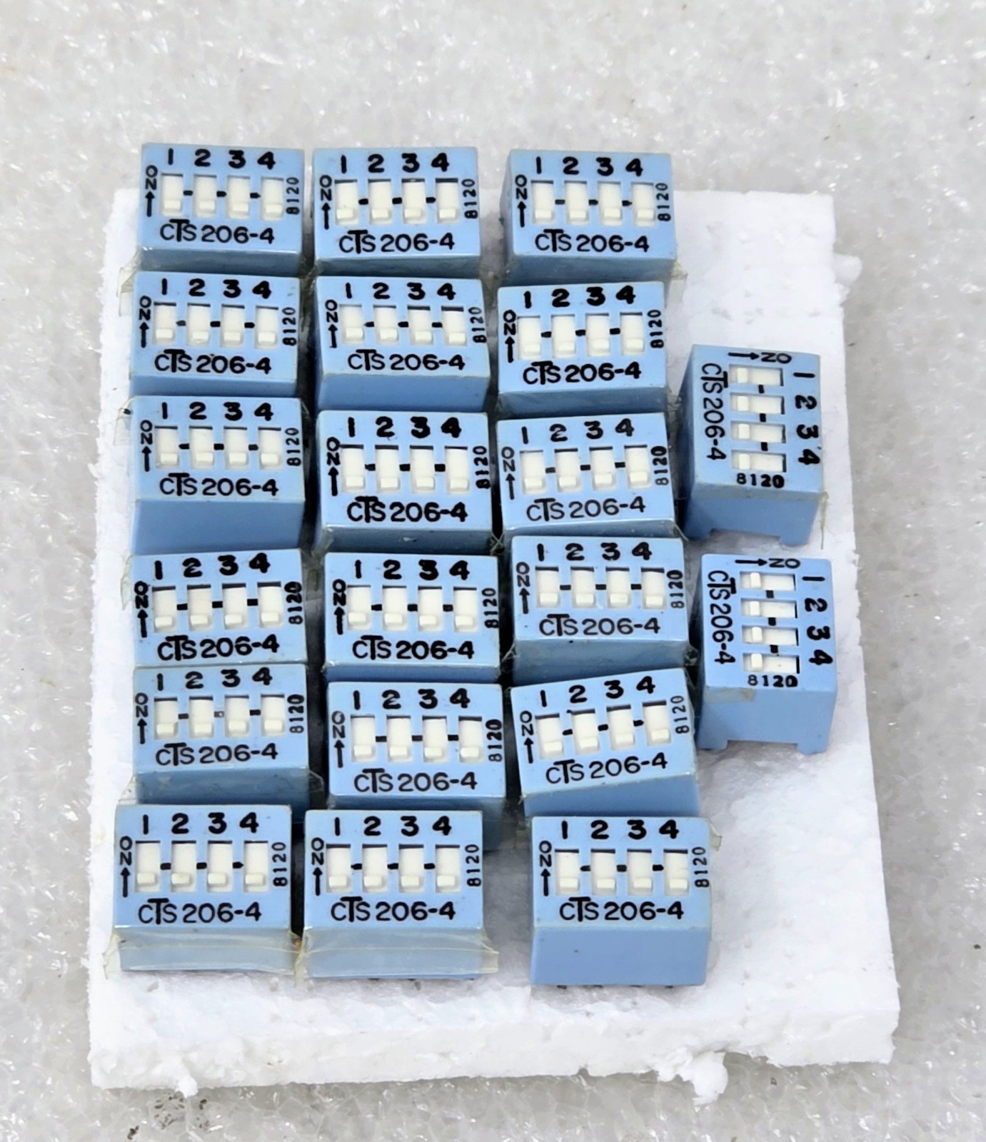 ( Lot of 20) CTS 206-4 Dip Switch 4 SPST Switches 100ma 50V DC