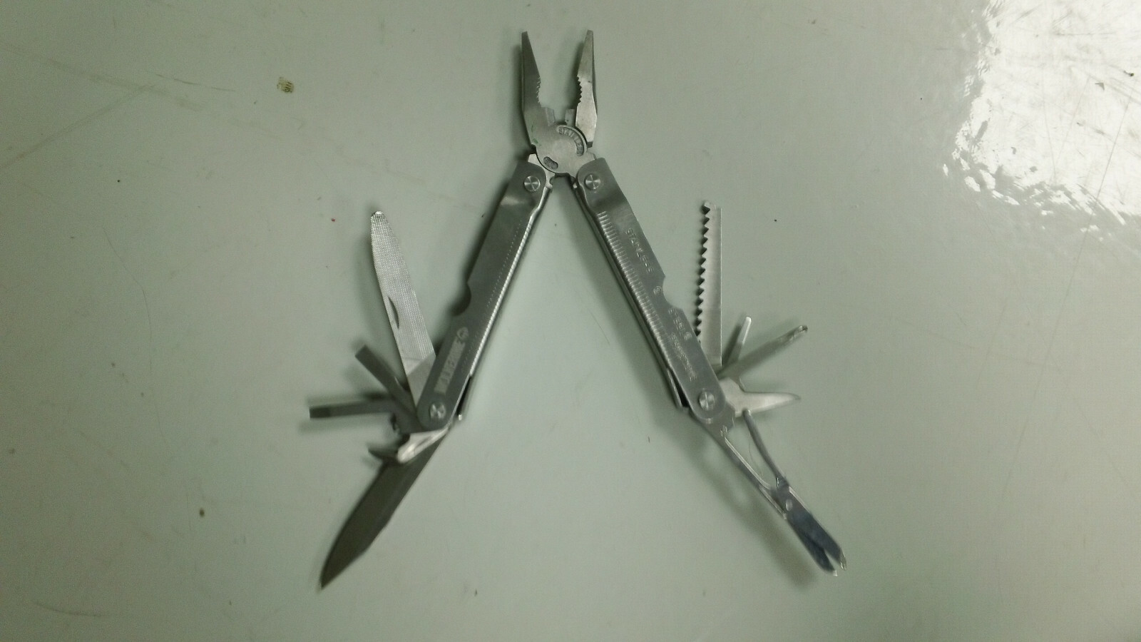 Wolverine 15 Function Multi-Tool Stainless Steel Folding Knife Scissors Ruler