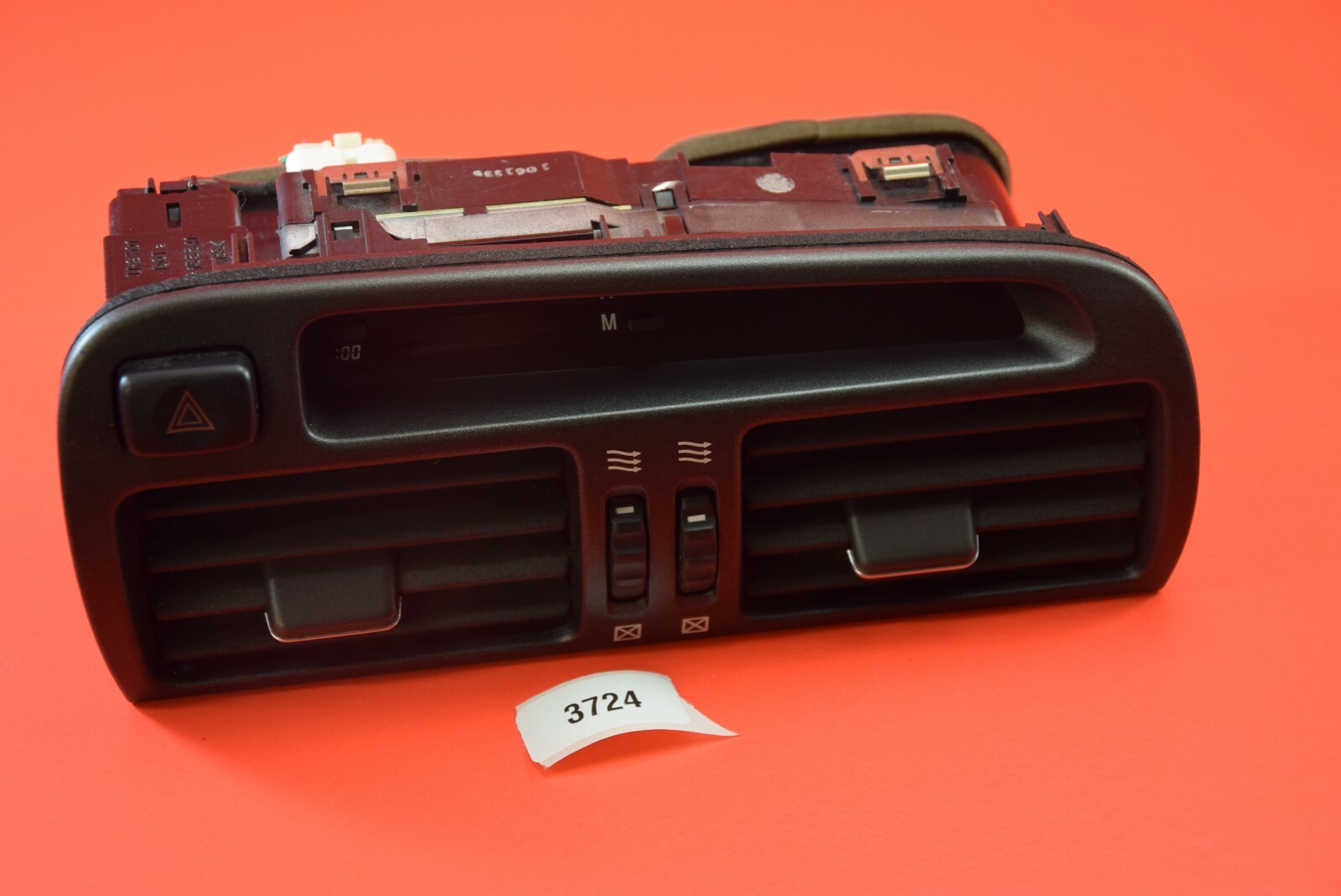 B1 98-05 LEXUS GS300 GS400 CENTER  A/C Air Vent Clock Hazard BLACK 55660-30340