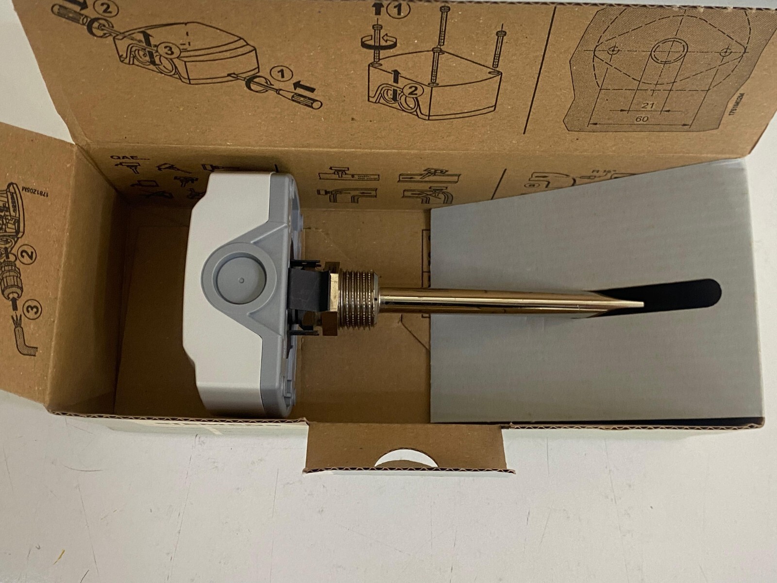 SIEMENS / QAE2120.010 / IMMERSION TEMPERATURE SENSOR