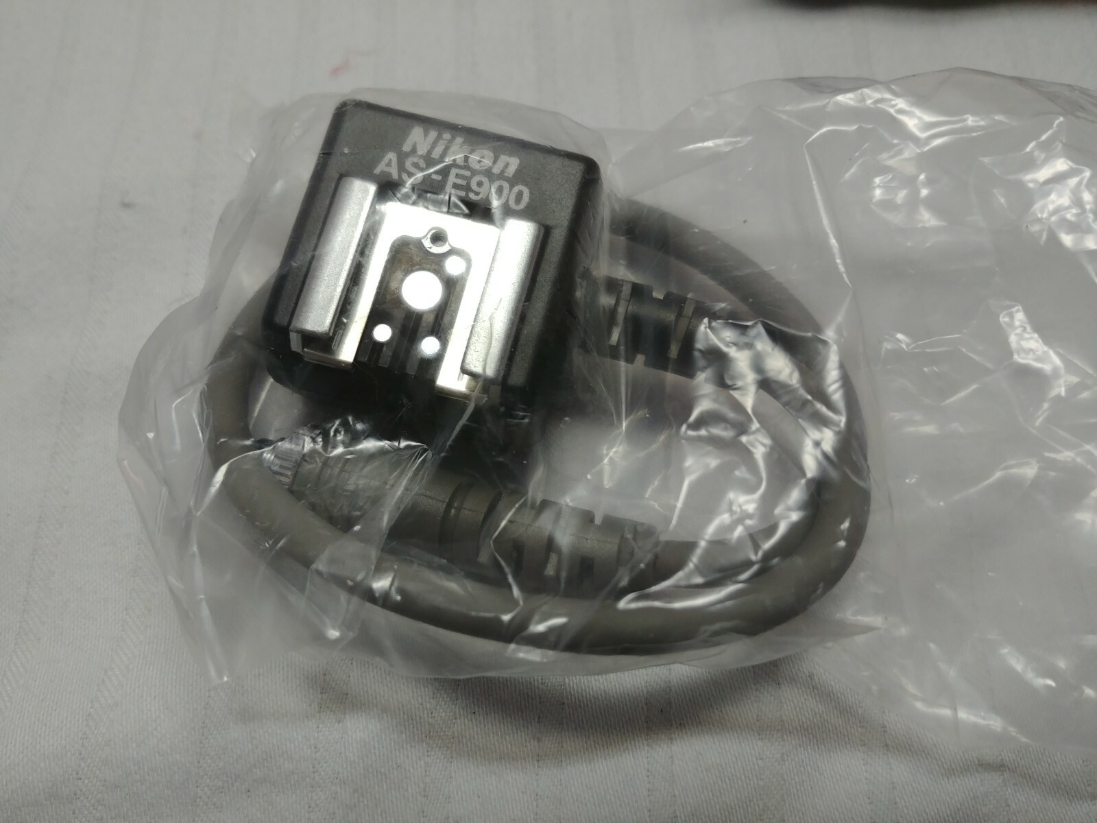 Nikon AS-E900 Multi Flash Adapter (for E900S/E950)
