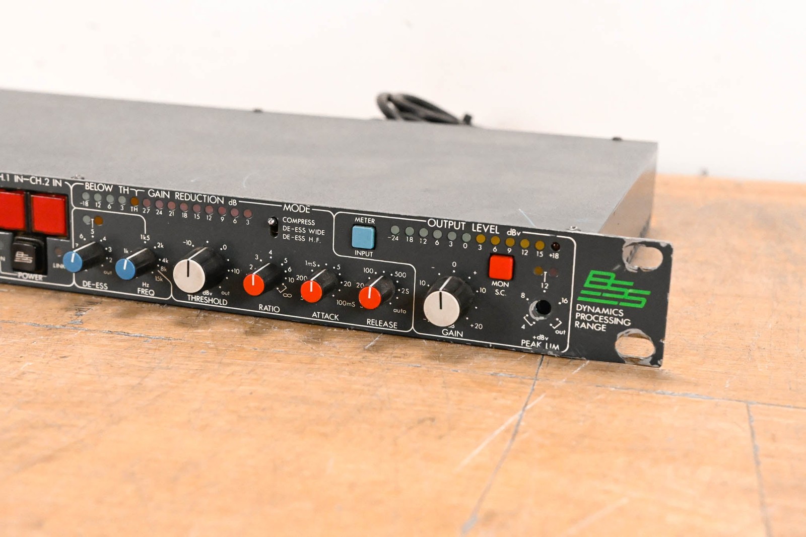 BSS DPR-402 Two-Channel Compressor/Limiter/De-Esser CG01XQY