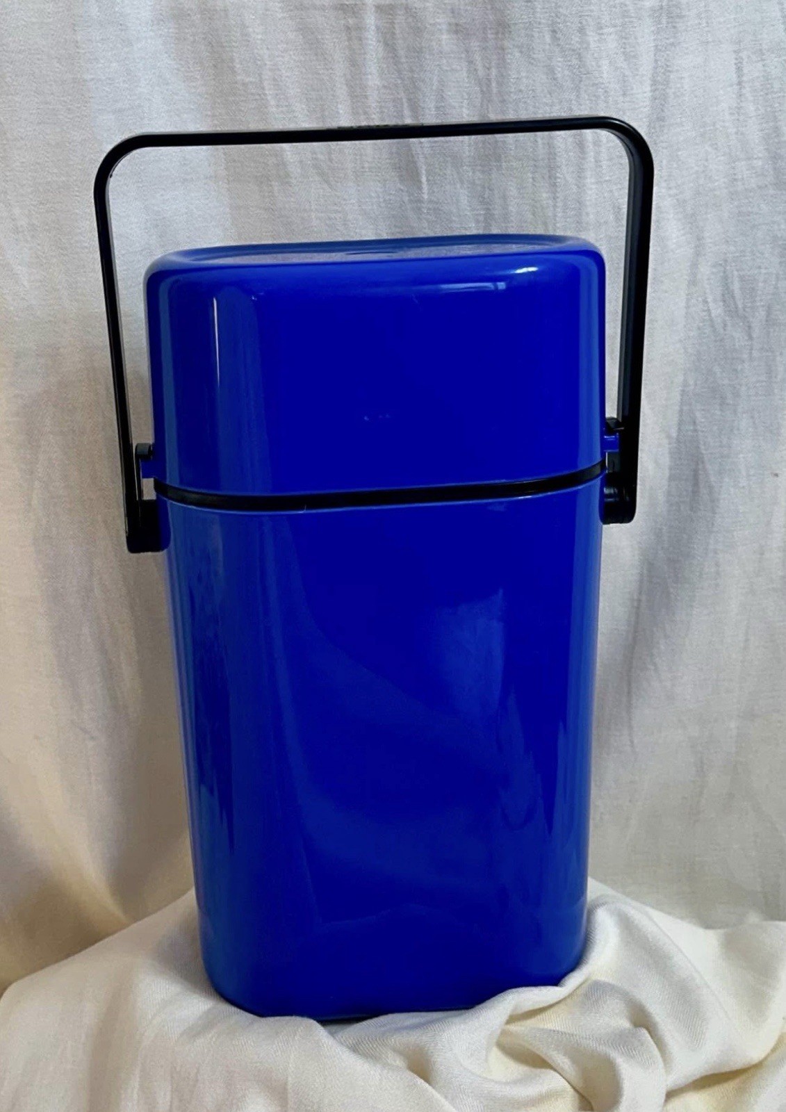 Vintage blue Decor Australia BYO Insulated Wine Chiller, designed in 1978.