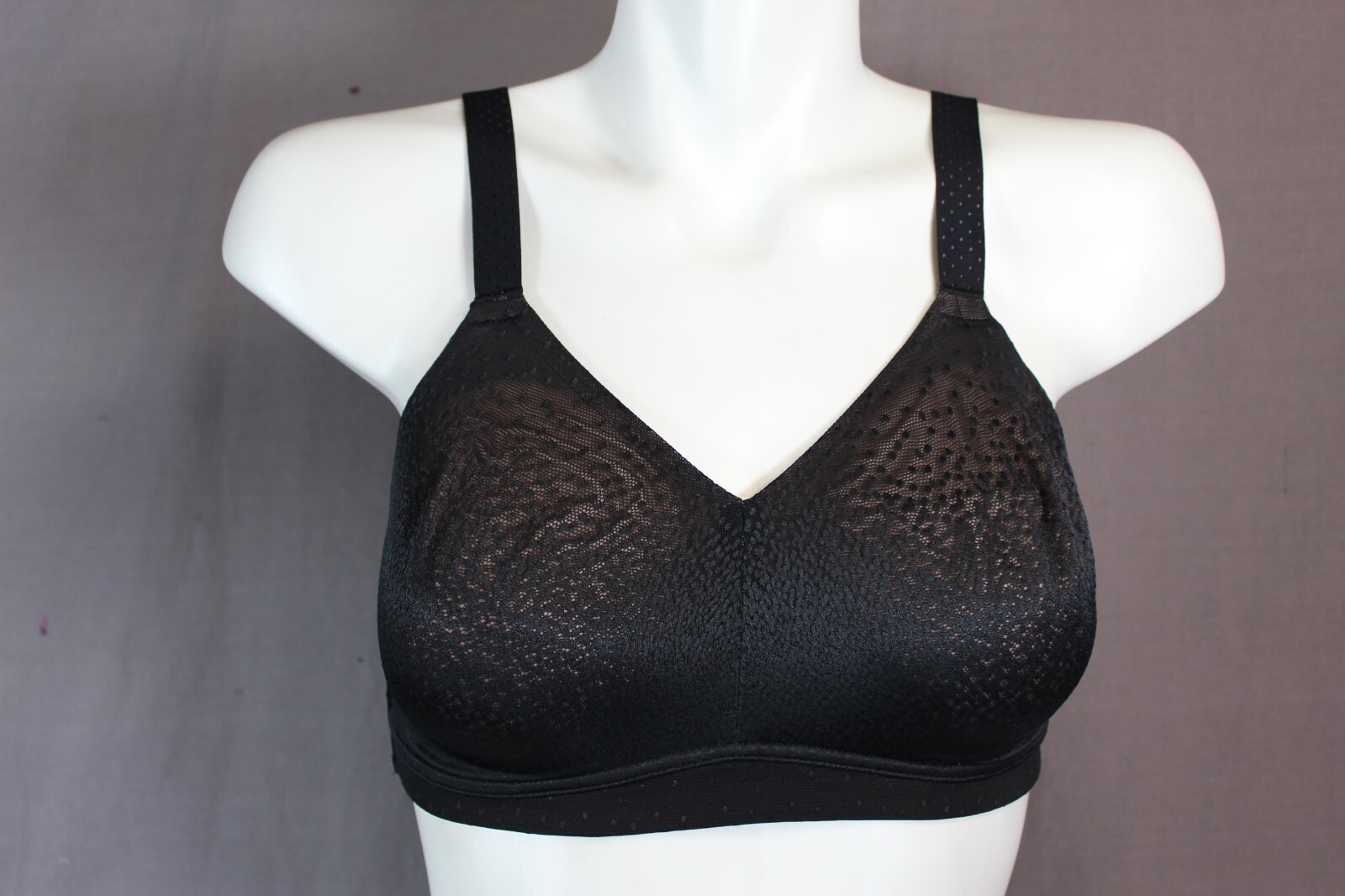Wacoal 852303 How Perfect Wireless Unlined T-Shirt Bra size 38C black