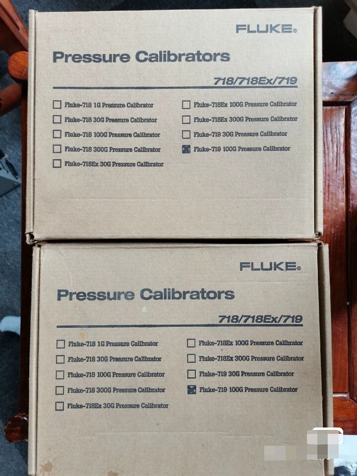 1pc Fluke 719 100G Pressure Calibrator NEW#L